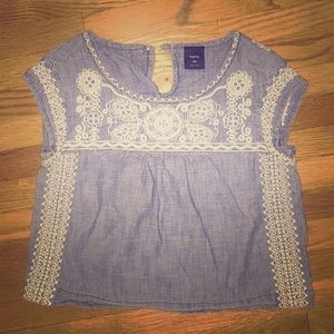Embroidered summer top! - Must go by June 26
